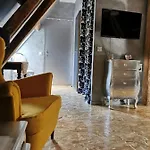 La Cour D'hortense Couette-café 4*