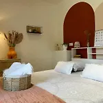 Couette-café La Cour D'hortense 4*