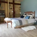 La Cour D'hortense Bed & Breakfast 4*