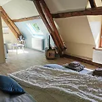 Bed & Breakfast La Cour D'hortense 4*