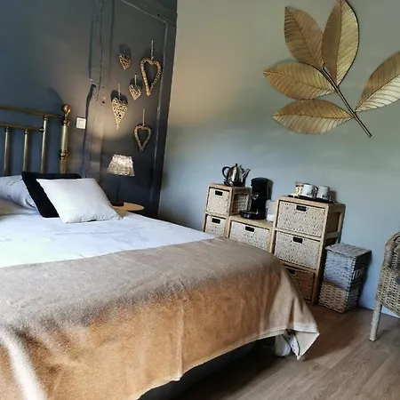 La Cour D'hortense 4*