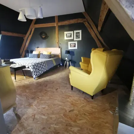 Bed & Breakfast La Cour D'hortense 3*