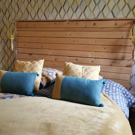 Bed & Breakfast La Cour D'hortense 4*