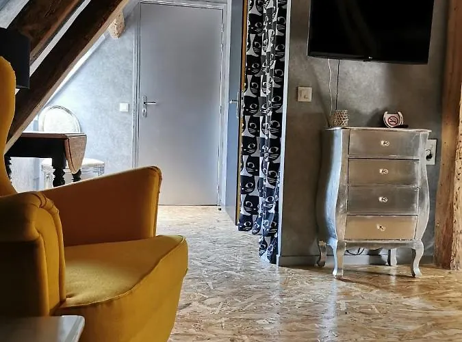 La Cour D'hortense Couette-café 4*