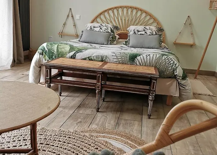 Couette-café La Cour D'hortense 4*