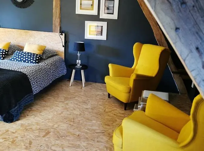 Couette-café La Cour D'hortense 4*