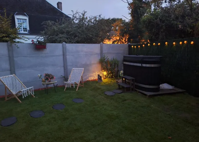 La Cour D'hortense Couette-café 4*