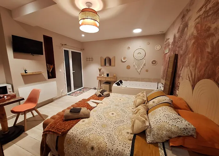 Couette-café La Cour D'hortense 4*